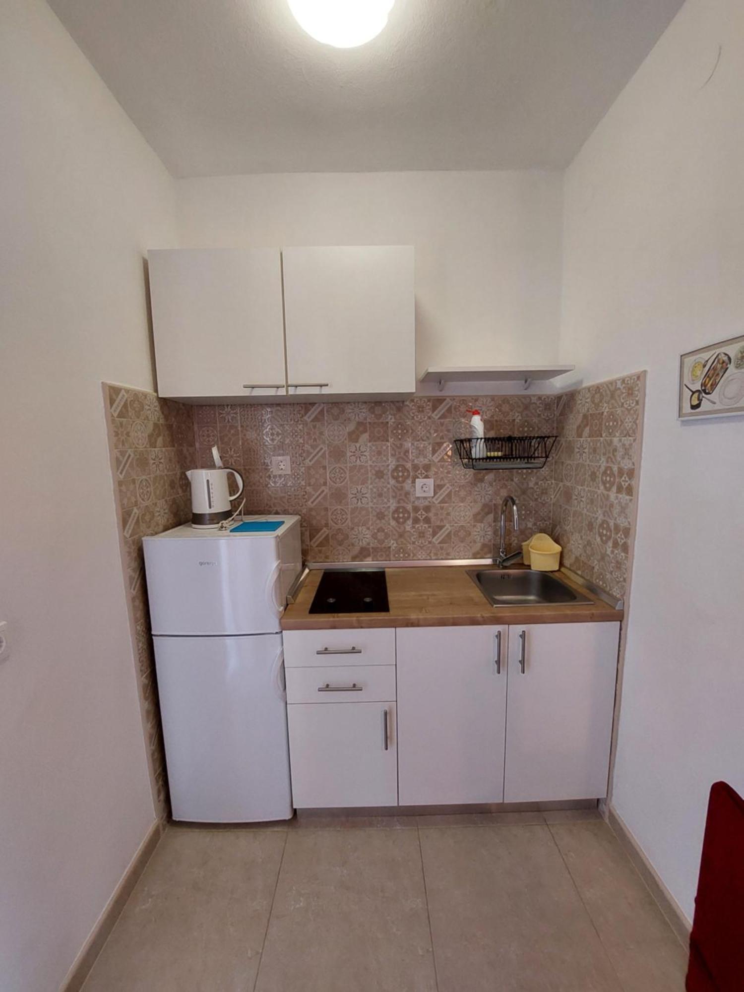 Apartments Nenad & Marija Паг Экстерьер фото