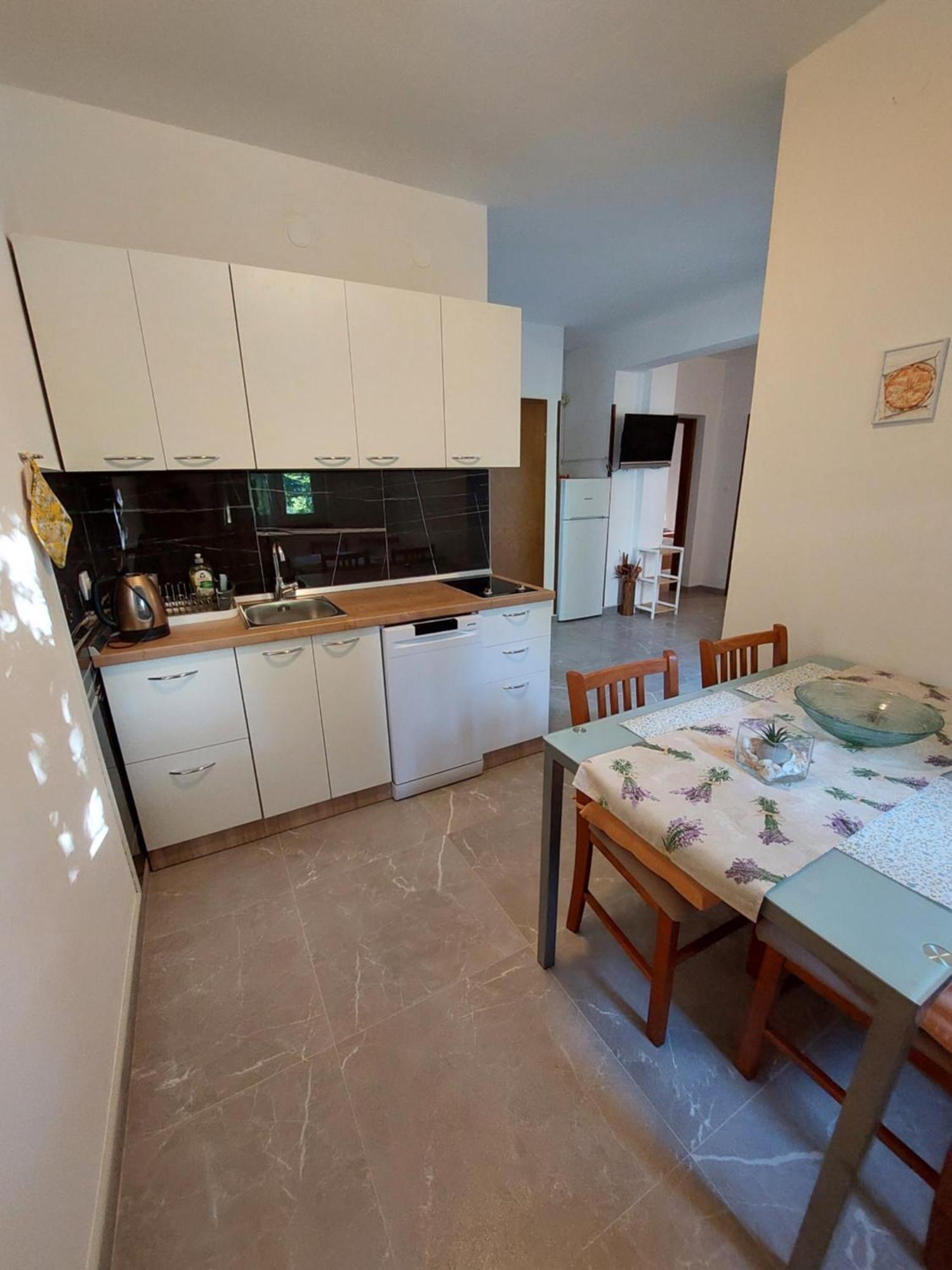 Apartments Nenad & Marija Паг Экстерьер фото
