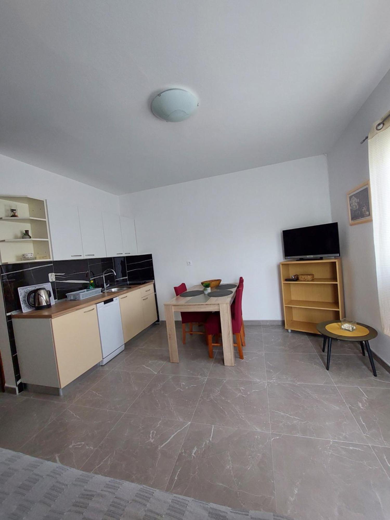 Apartments Nenad & Marija Паг Экстерьер фото
