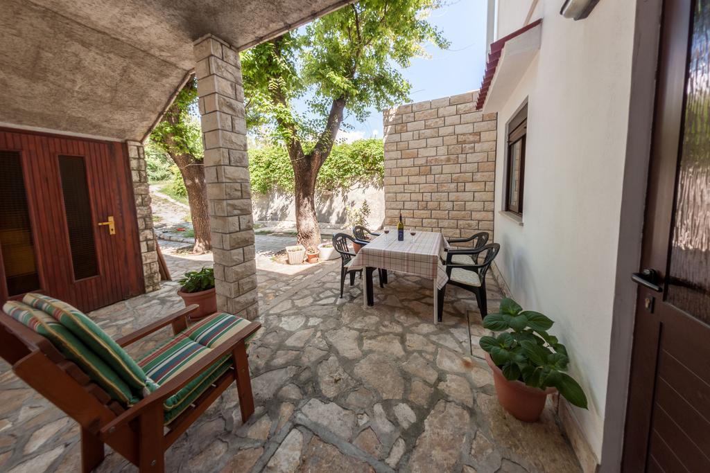 Apartments Nenad & Marija Паг Экстерьер фото